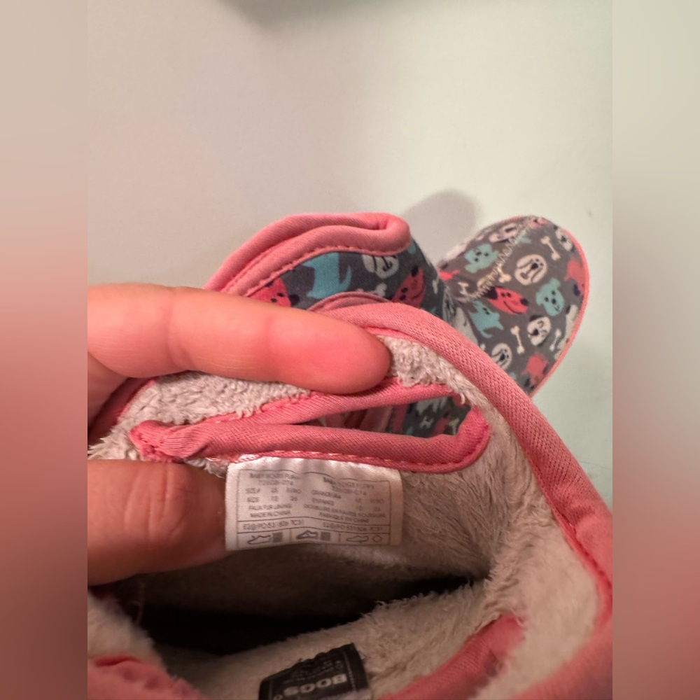 Bogs Size 10 - Picture 5 of 7